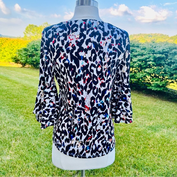 Context for Lord and Taylor Cheetah Bell Sleeve Women's Top - Picture 7 of 16